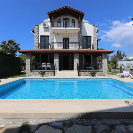 Lanka Villa *